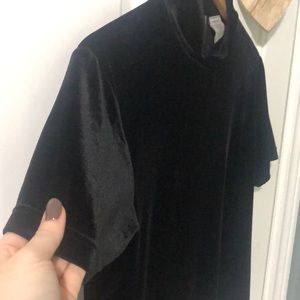 Vintage velvety short sleeve mock neck